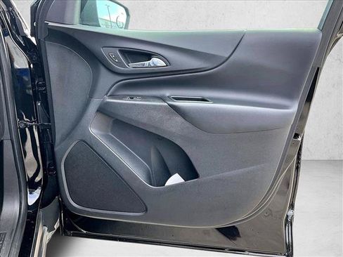 Used 2022 Chevrolet Equinox LT FWD image 19