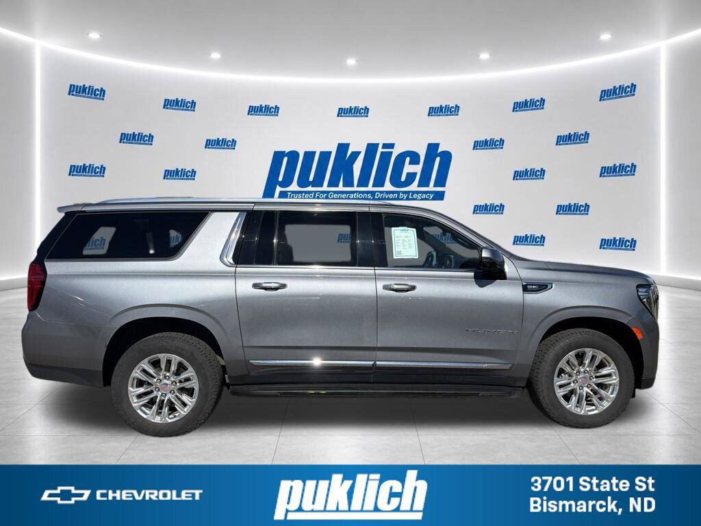 Certified 2021 GMC Yukon XL SLT w/ SLT Premium Package AWD/4WD image 4