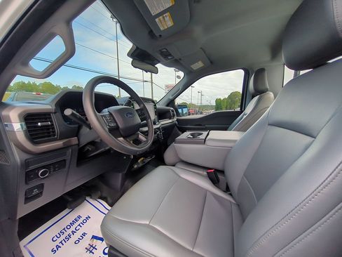 Used 2024 Ford F150 XL RWD image 13