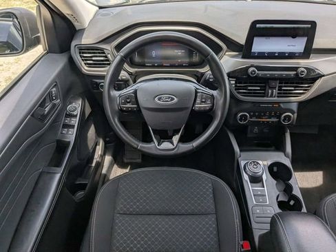 Used 2024 Ford Escape Active AWD/4WD image 17