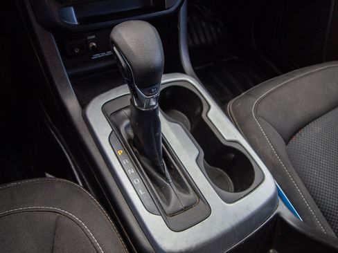 Used 2022 Chevrolet Colorado LT w/ Fleet Safety Package AWD/4WD image 19