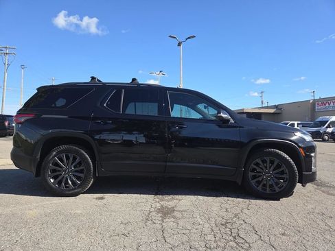 Used 2022 Chevrolet Traverse RS w/ LPO, Floor Liner Package AWD/4WD image 16