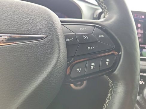 Used 2021 Chrysler Pacifica Touring-L w/ Premium & Safety Sphere Group FWD image 25