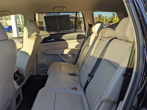 Certified 2022 Volkswagen Atlas SE image 19