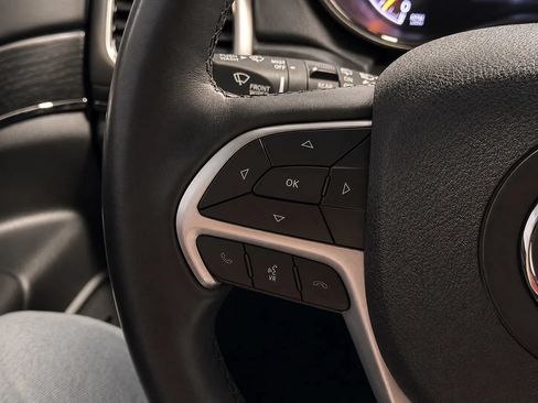 Used 2018 Jeep Grand Cherokee High Altitude AWD/4WD image 32