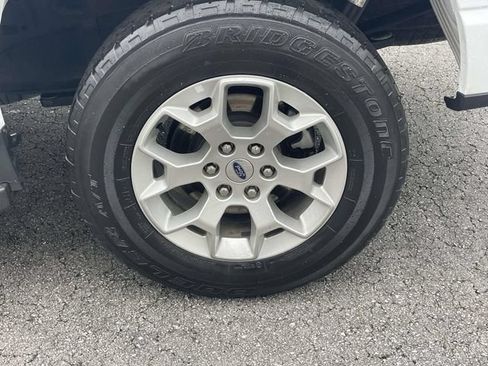 Used 2023 Ford F150 XLT AWD/4WD image 5