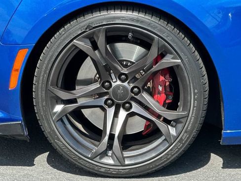 Used 2018 Chevrolet Camaro SS RWD image 29