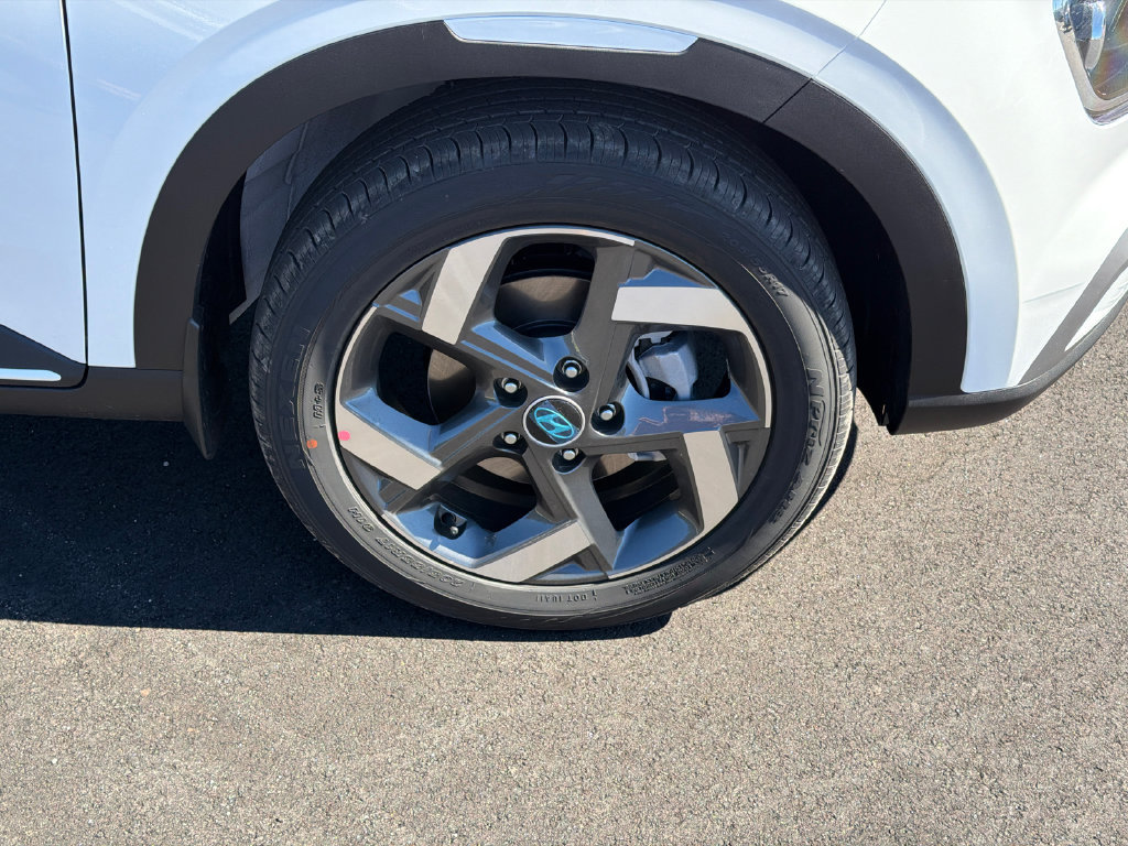 New 2026 Hyundai Venue SEL FWD image 13