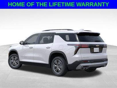 New 2025 Chevrolet Traverse LT w/ Driver Confidence Package