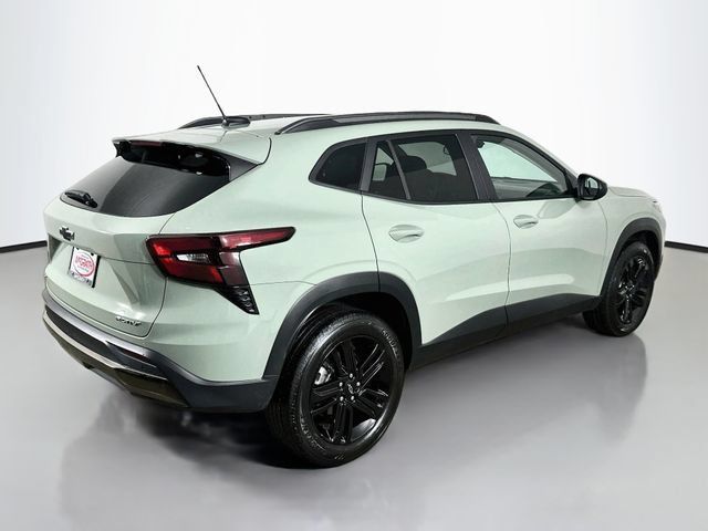 Used 2025 Chevrolet Trax ACTIV w/ Driver Confidence Package FWD image 19
