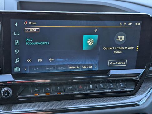 Used 2022 Chevrolet Silverado 1500 ZR2 w/ Technology Package image 23