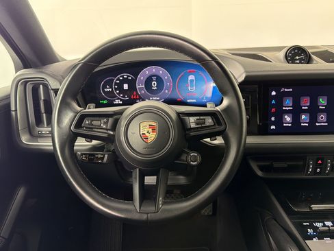 Certified 2024 Porsche Cayenne Coupe AWD/4WD image 11