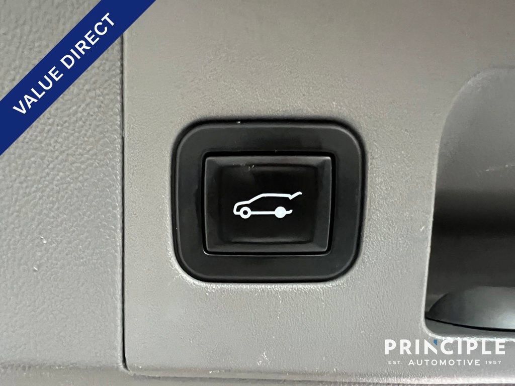 Used 2018 Cadillac XT5 Luxury w/ Driver Awareness Package FWD image 26