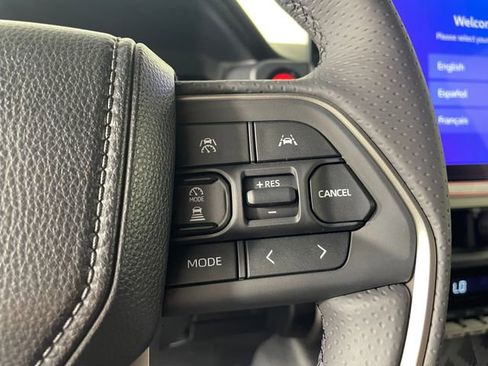 New 2026 Toyota 4Runner TRD Off-Road Premium AWD/4WD image 8