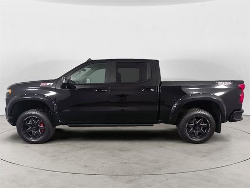 Used 2019 Chevrolet Silverado 1500 LT Trail Boss image 2