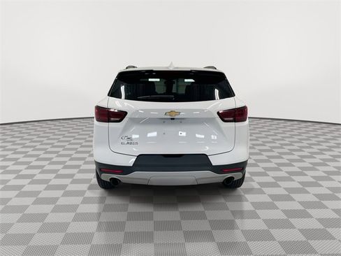 Certified 2024 Chevrolet Blazer LT w/ Convenience Package image 9