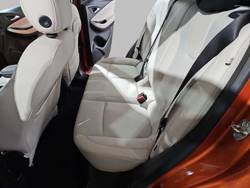 Certified 2023 Buick Encore GX Preferred w/ Cold Weather Comfort Package FWD image 17
