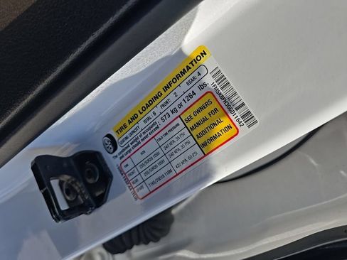 Used 2016 Ford Explorer Limited w/ Class II Trailer Tow Package AWD/4WD image 14