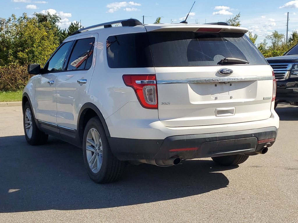 Used 2013 Ford Explorer XLT FWD image 3