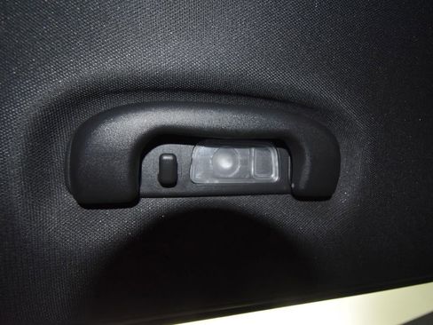 Used 2023 Chevrolet Blazer RS image 28