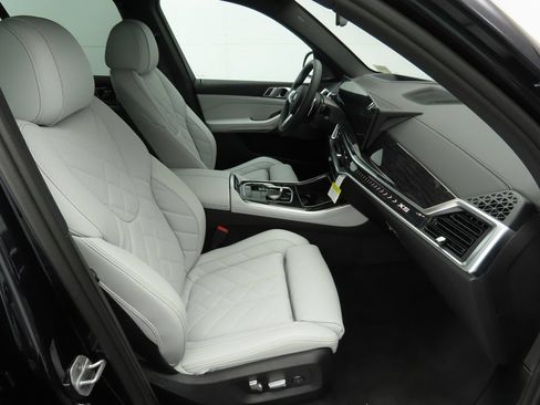 Used 2026 BMW X5 sDrive40i w/ M Sport Package RWD image 21