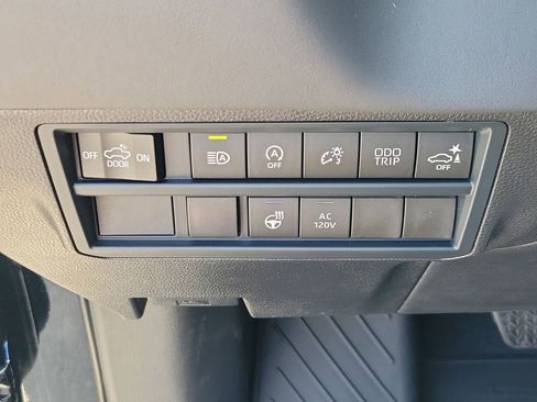 New 2026 Toyota Tundra Platinum AWD/4WD image 30