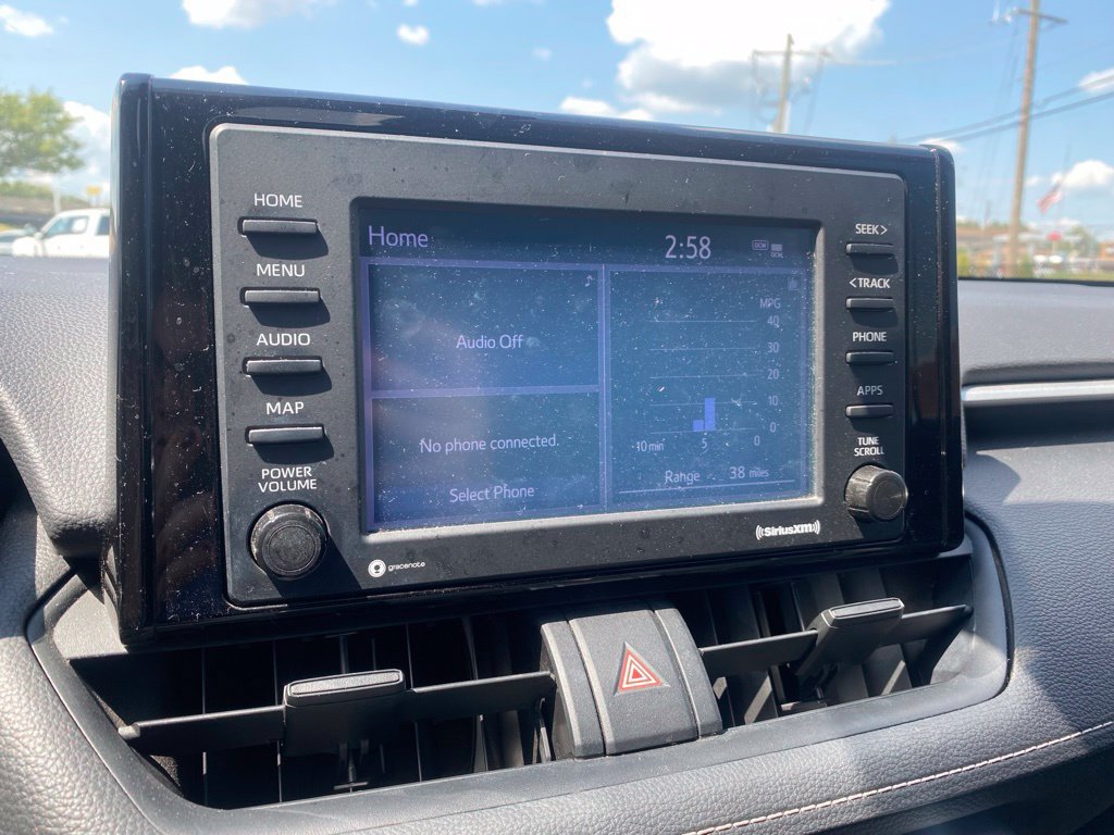 Used 2021 Toyota RAV4 LE FWD image 22