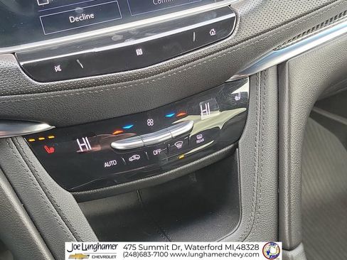 Certified 2020 Cadillac XT5 Sportv w/ LPO, Floor Liner Package image 20