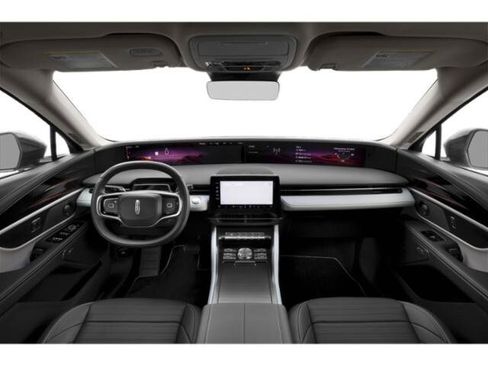 Used 2025 Lincoln Nautilus Premier w/ Equipment Group 102A AWD/4WD image 4