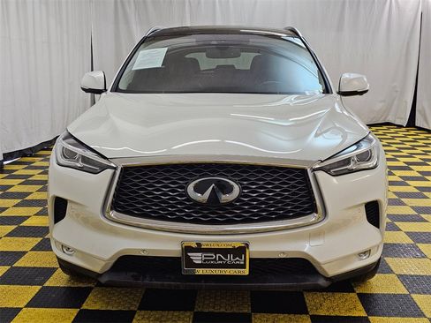 Used 2019 INFINITI QX50 Essential w/ Cargo Package image 8