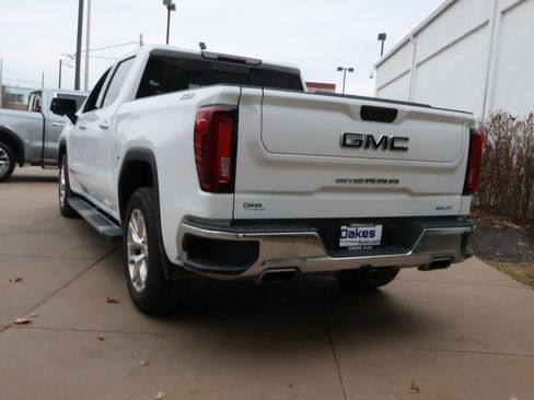 Used 2021 GMC Sierra 1500 SLT w/ SLT Premium Package image 5