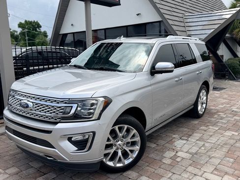 Used 2019 Ford Expedition Platinum AWD/4WD image 4