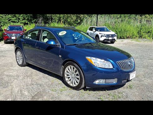 Used 2011 Buick Regal CXL Turbo w/ TO2 Preferred Equipment Group FWD image 2