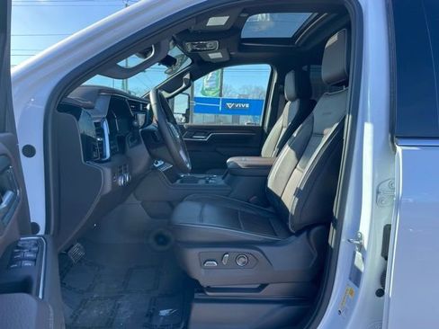 Used 2024 GMC Sierra 2500 Denali w/ Denali Reserve Package image 11