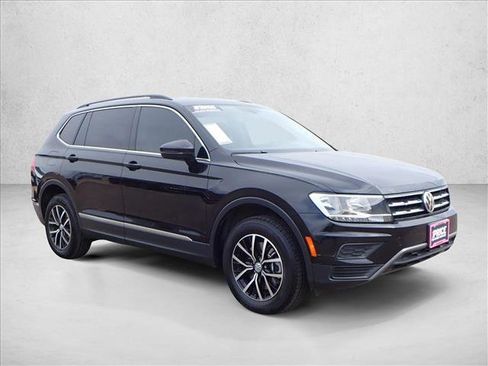 Used 2021 Volkswagen Tiguan SE image 6