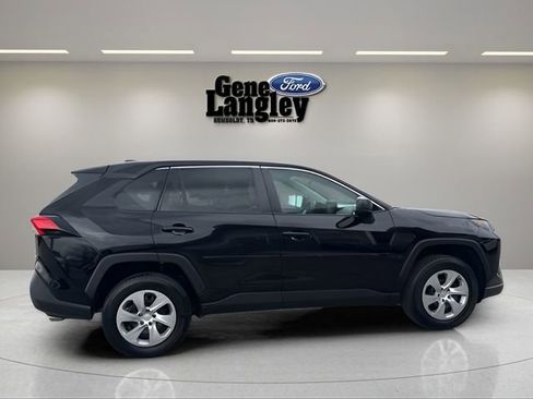 Used 2022 Toyota RAV4 LE AWD/4WD image 6