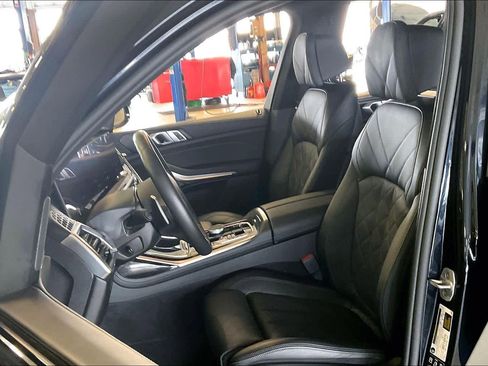 Used 2026 BMW X7 xDrive40i image 7