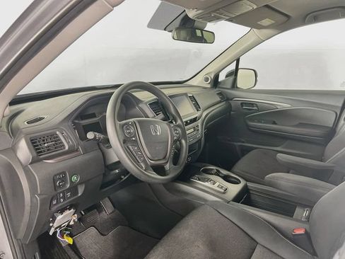 Used 2023 Honda Ridgeline Sport image 10