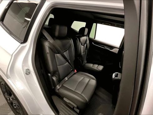 Used 2024 Cadillac XT6 Sport w/ Technology Package AWD/4WD image 26