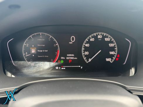 Used 2025 Honda Civic Sport image 33