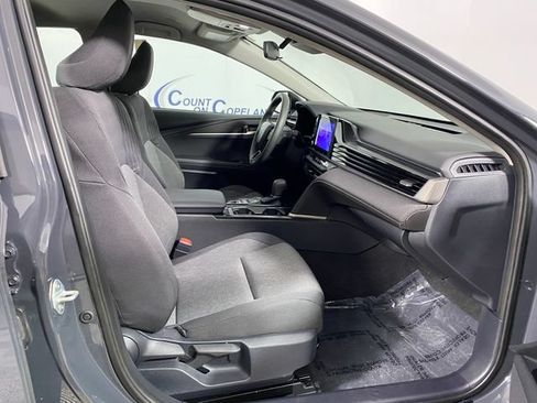 Used 2025 Toyota Camry LE FWD image 8