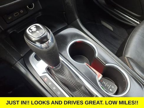 Used 2020 Chevrolet Equinox Premier image 22