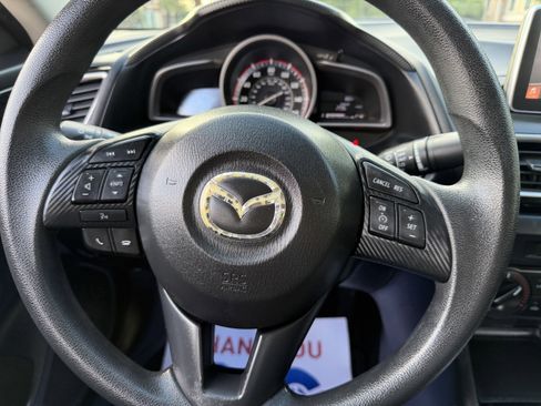 Used 2015 MAZDA MAZDA3 i Sport image 30