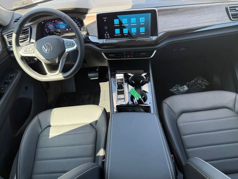 New 2026 Volkswagen Atlas SEL image 10