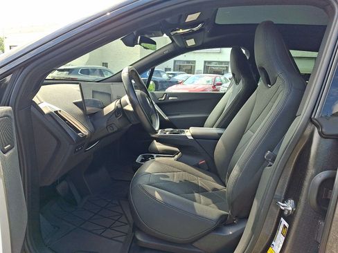Used 2024 BMW iX xDrive50 w/ Premium Package AWD/4WD image 13