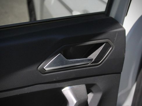 Used 2021 Volkswagen Tiguan SE w/ Panoramic Sunroof Package AWD/4WD image 56