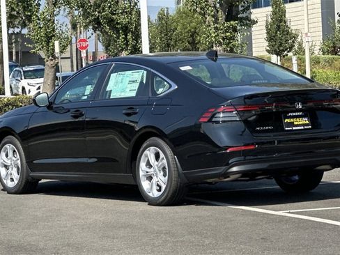 New 2025 Honda Accord LX image 6