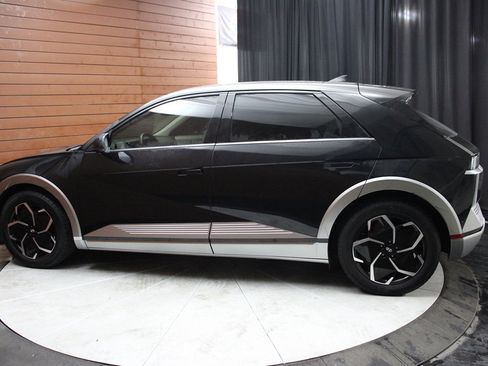 Used 2024 Hyundai Ioniq 5 Limited image 9