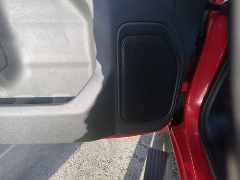 Used 2025 Chevrolet Silverado 2500 LT w/ Convenience Package image 22