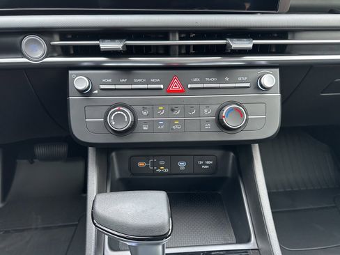 New 2026 Hyundai Tucson SE image 21